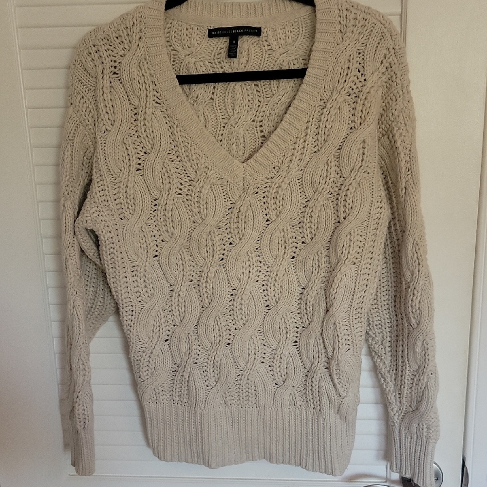 White House Black Market Cream Cable Knit V-Neck Sweater